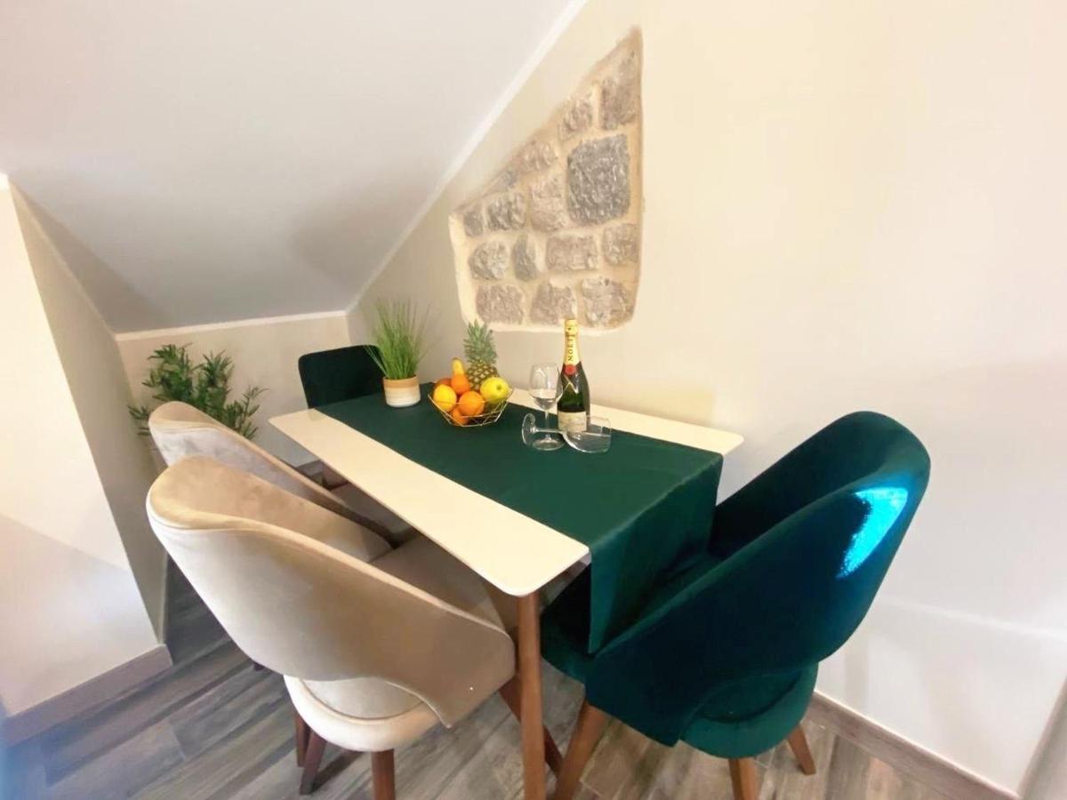 D & Sons Apartments Kotor Eksteriør billede