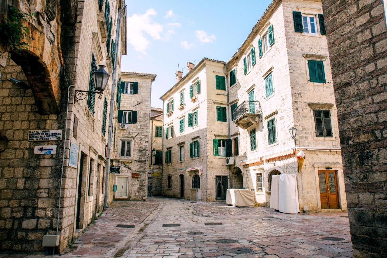 D & Sons Apartments Kotor Eksteriør billede