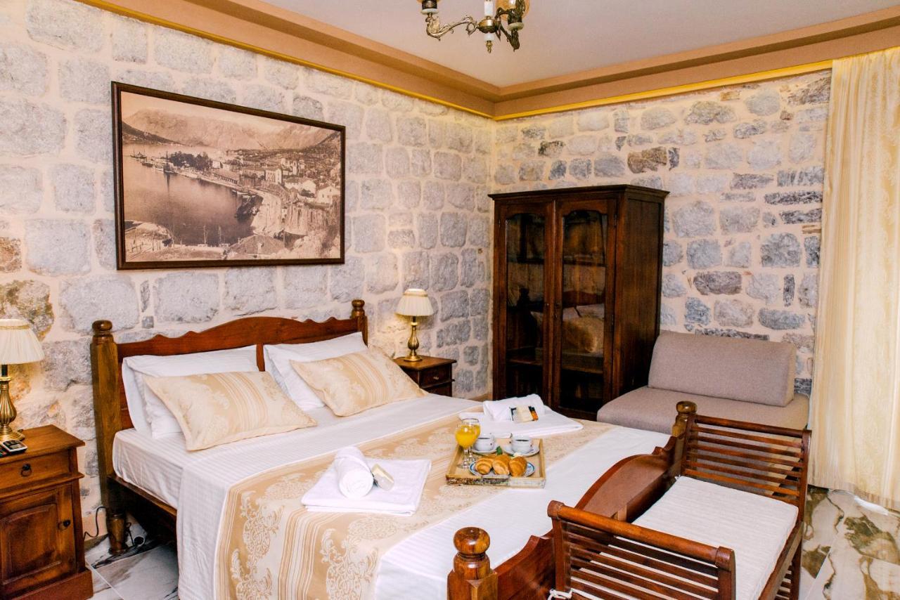 D & Sons Apartments Kotor Eksteriør billede