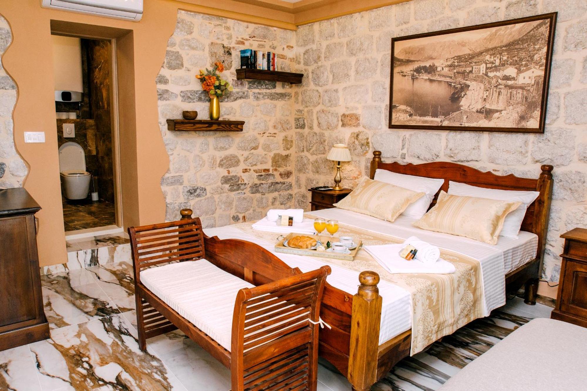 D & Sons Apartments Kotor Eksteriør billede