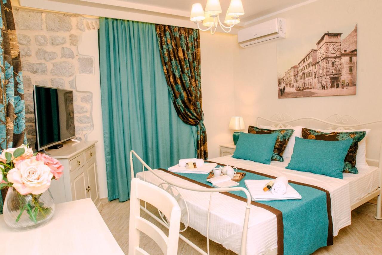 D & Sons Apartments Kotor Eksteriør billede